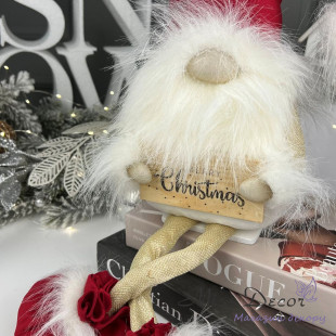 Новогодний гном с табличкой merry christmas красный