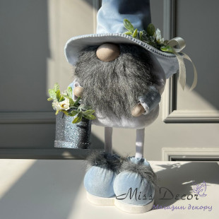 Интерьерный гном "spring mood" голубой