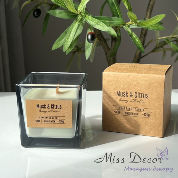 Свеча ароматическая с деревянным фитилем musk & citrus