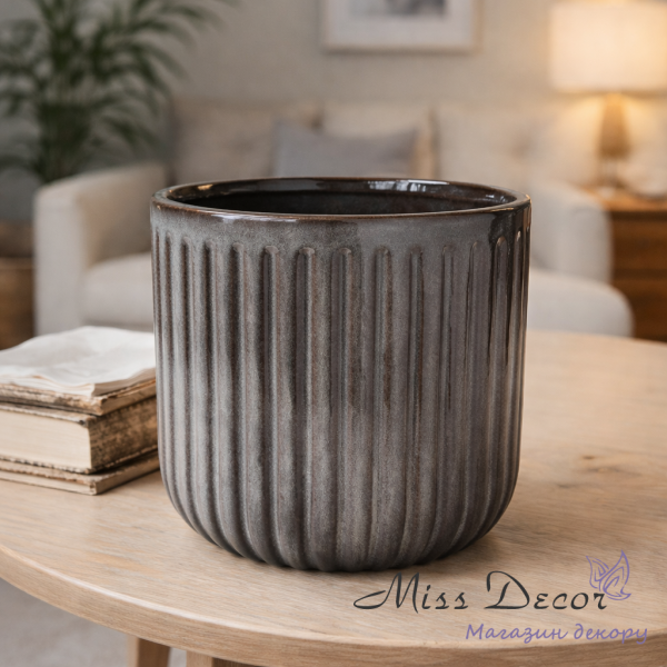 Керамічне кашпо 13.5 см (05.450.14)