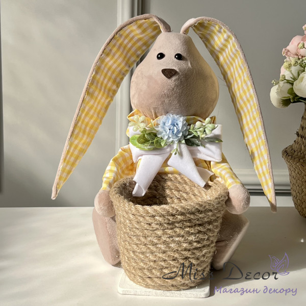 Кролик з кошиком (жовтий)
